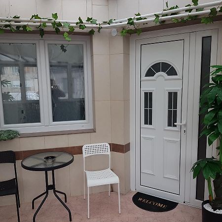 Ferienwohnung Rabit Delux II Belgrad Exterior foto